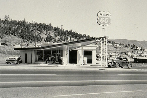 Ed Rusha, Photo issue de la série Twenty Six Gasoline Stations, 1962