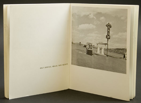 Ed Rusha, Twentysix Gasoline Stations, Detail du livre, 1963