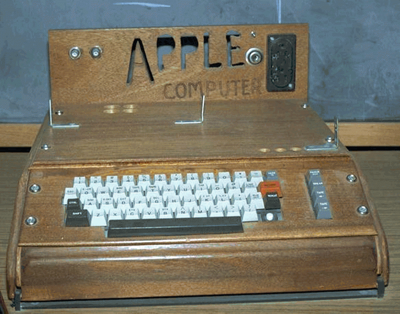 Steve Jobs & Steve Wozniak, prototype APPLE I, 1975