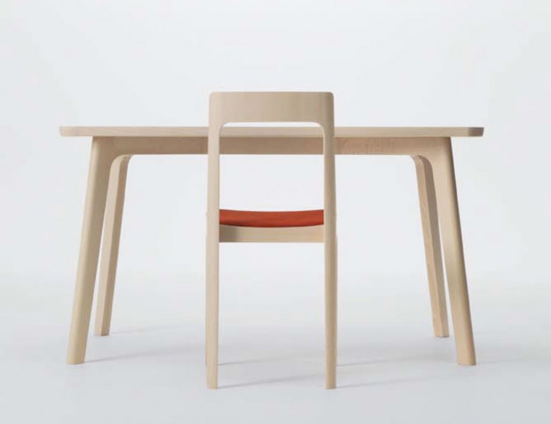 Naoto Fukasawa  Hiroshima small table. Un design effcetivement très épuré