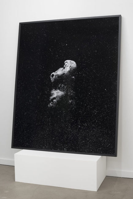 Jessica Labatte, exposition monographique, Galerie Western Exhibitions, Chicago, IL, 2015, vue de l'installation. Série Underwater Highway.