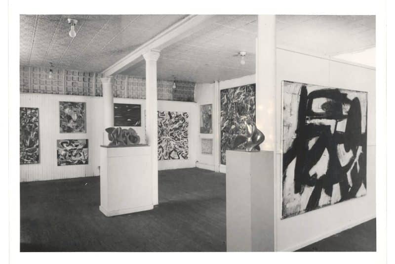Vue de l'exposition :  the 9th Street Art Exhibition of Paintings and Sculpture, 1951, New York City