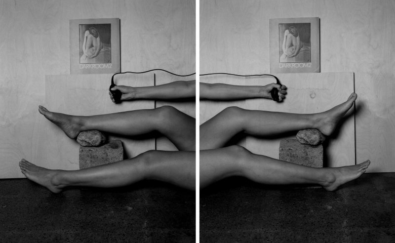 Tarrah Krajnak, Autoportrait en Weston/en Charis Wilson, 1936/2020, série Rituels de maîtres II : les Nus de Weston, 2020. Source @https://www.rencontres-arles.com/fr