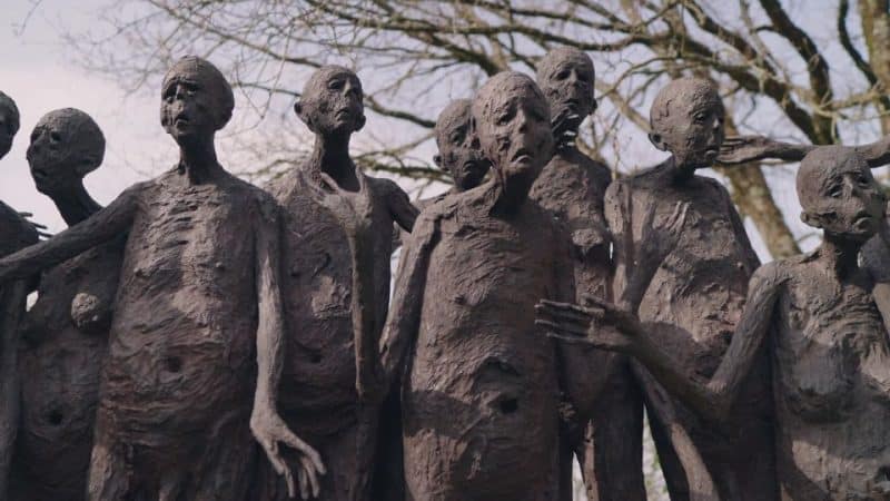 Sculptures de Marc Petit. Source : https://www.tv5monde.com/